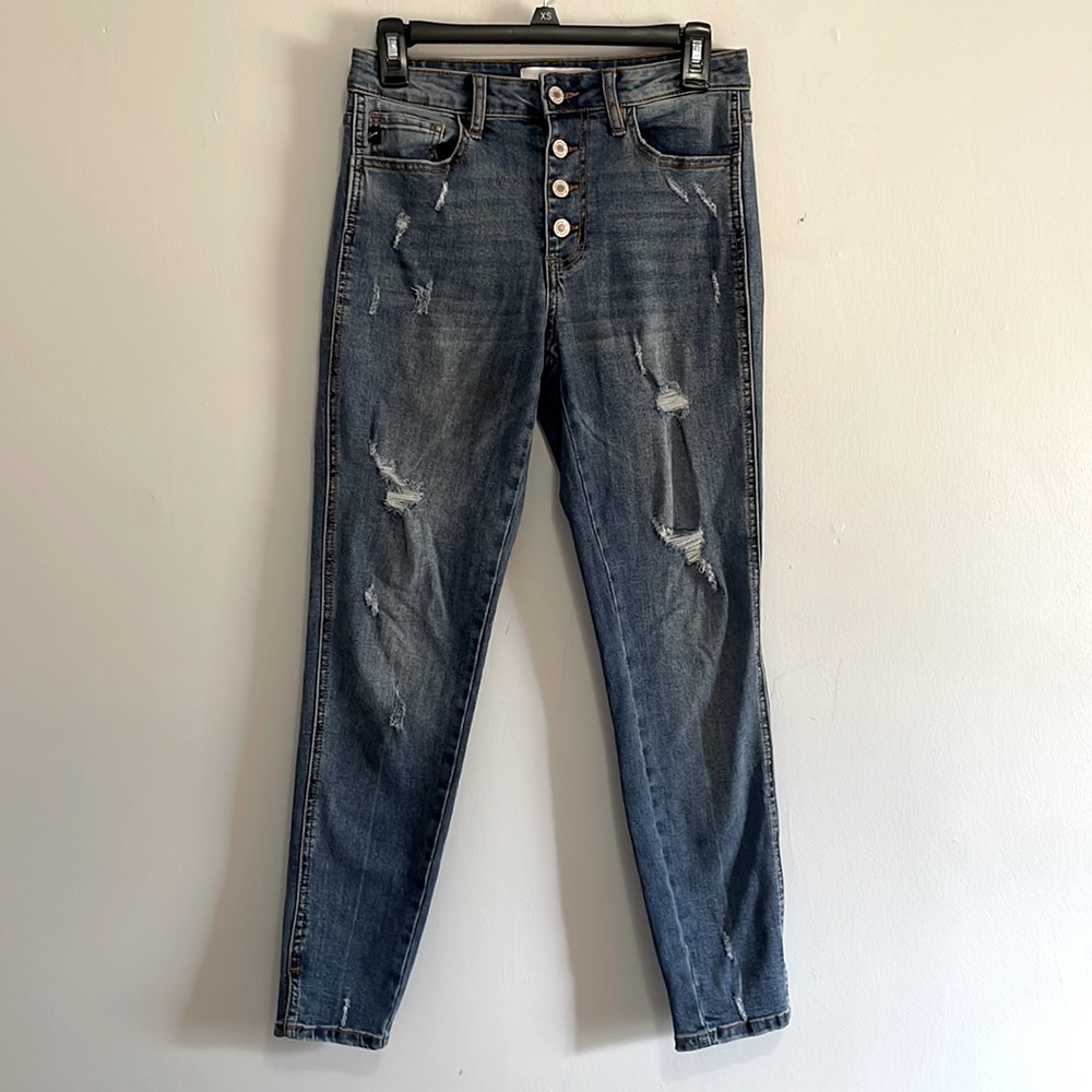 KanCan distressed skinny jeans button fly size 26